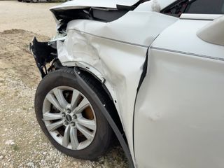 2016 Lincoln MKX Premiere - Primary Damage Right Image